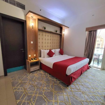 Naif Fort Hotel Dubai Exterior photo