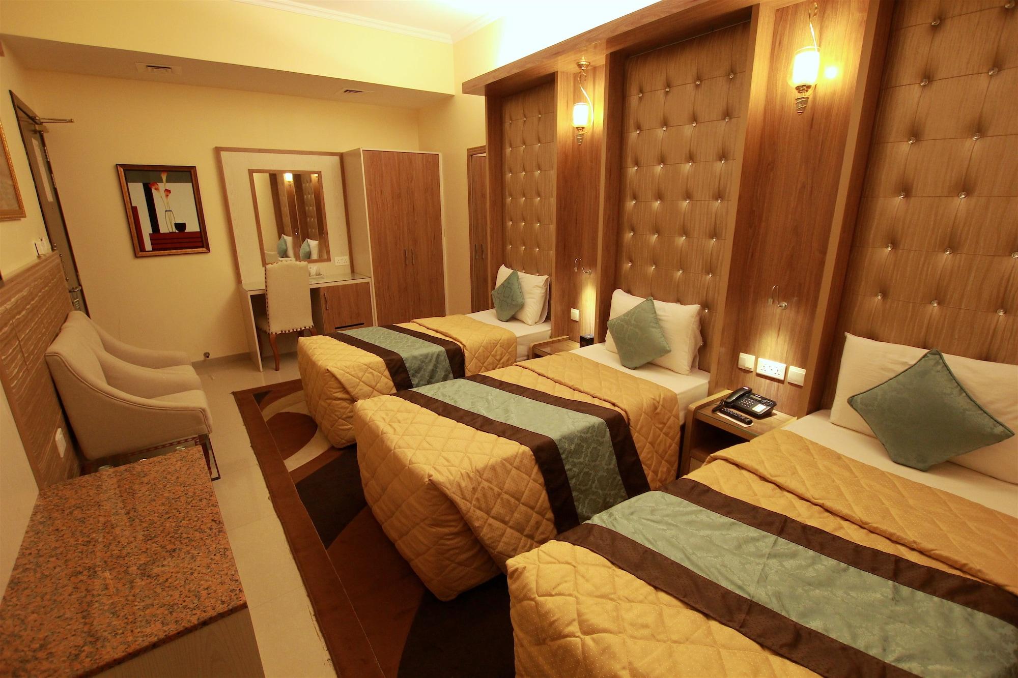 Naif Fort Hotel Dubai Exterior photo
