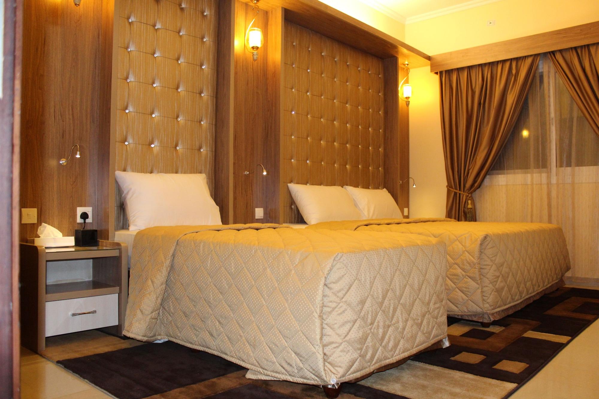 Naif Fort Hotel Dubai Exterior photo