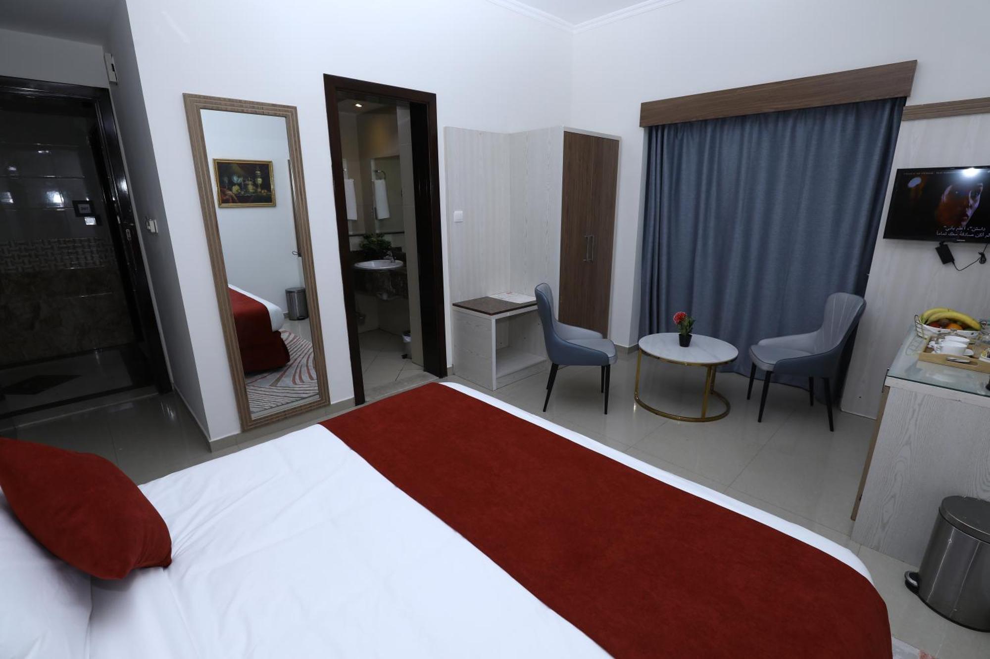 Naif Fort Hotel Dubai Exterior photo