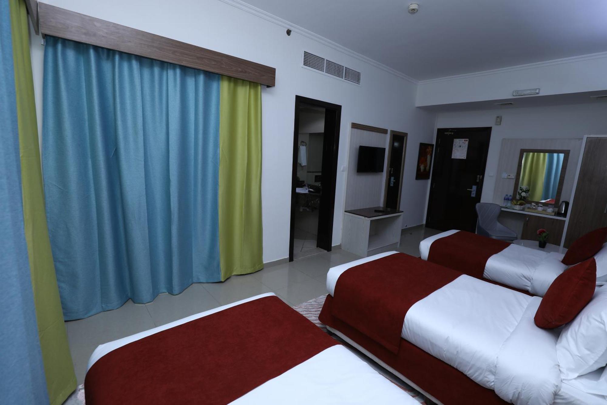 Naif Fort Hotel Dubai Exterior photo