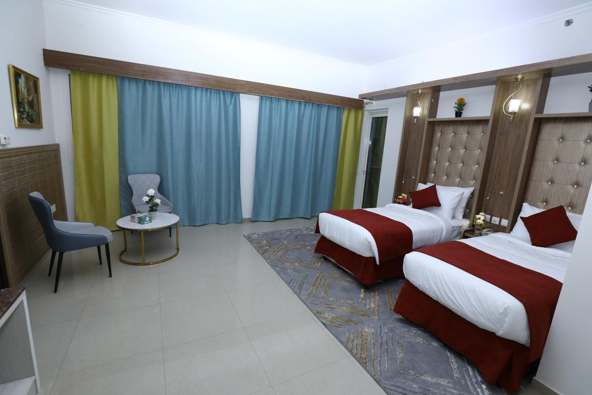 Naif Fort Hotel Dubai Exterior photo