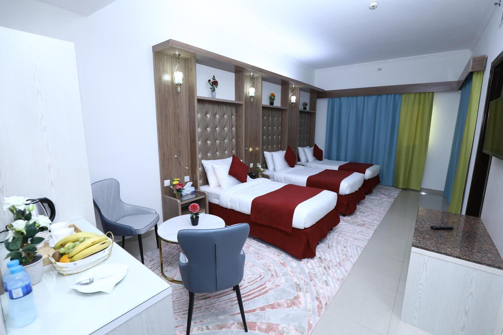 Naif Fort Hotel Dubai Exterior photo