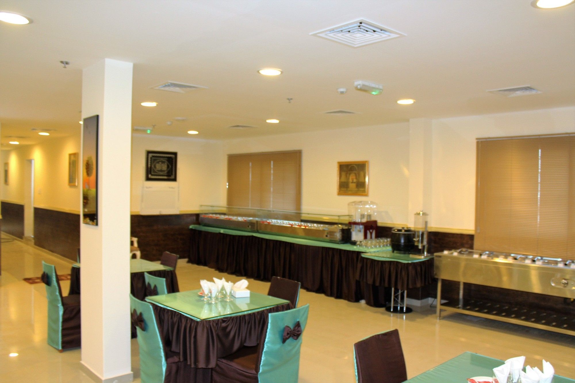 Naif Fort Hotel Dubai Exterior photo
