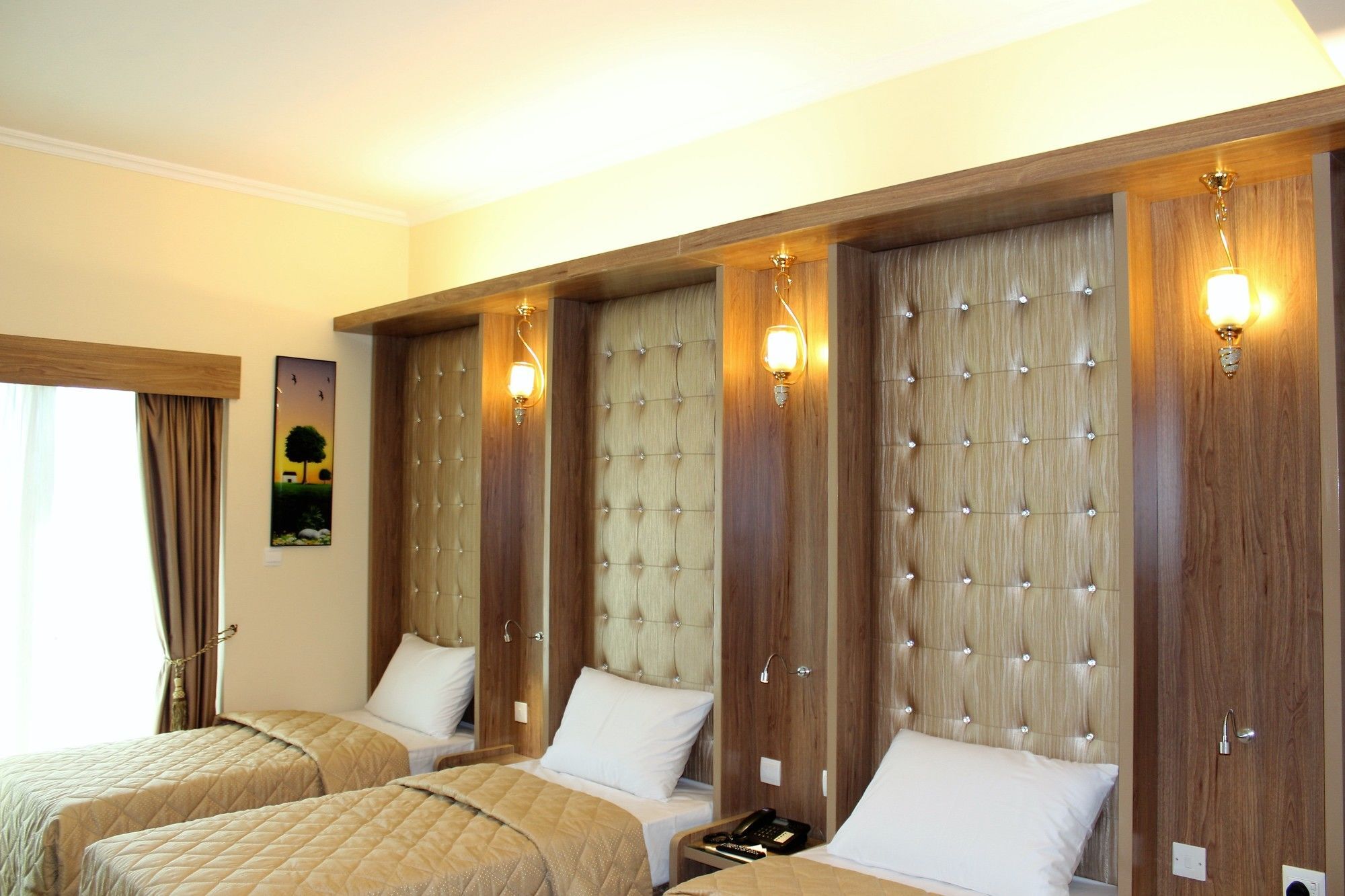 Naif Fort Hotel Dubai Exterior photo
