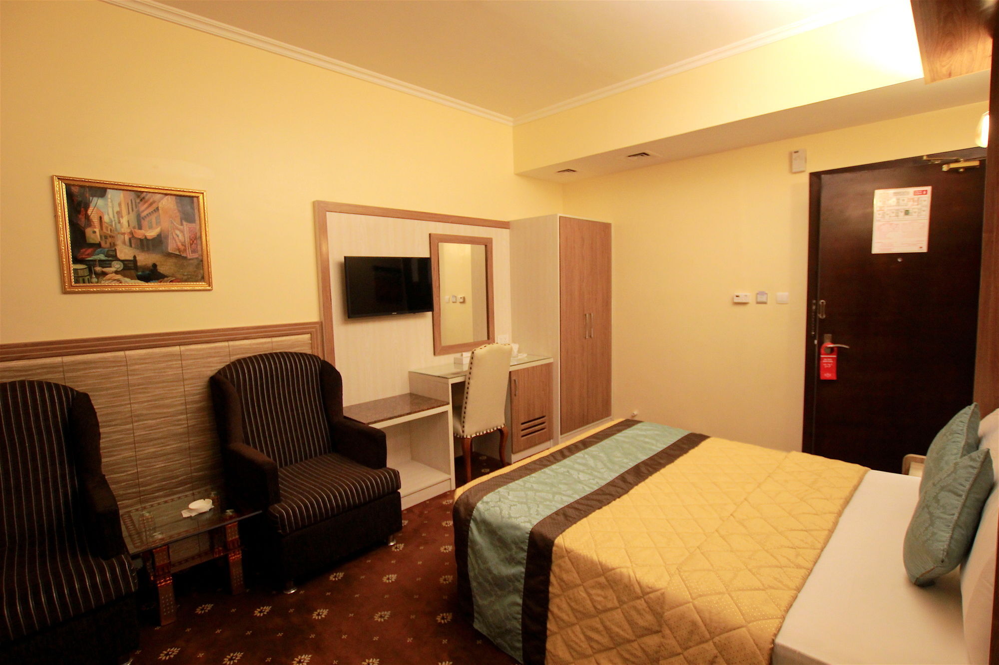 Naif Fort Hotel Dubai Exterior photo
