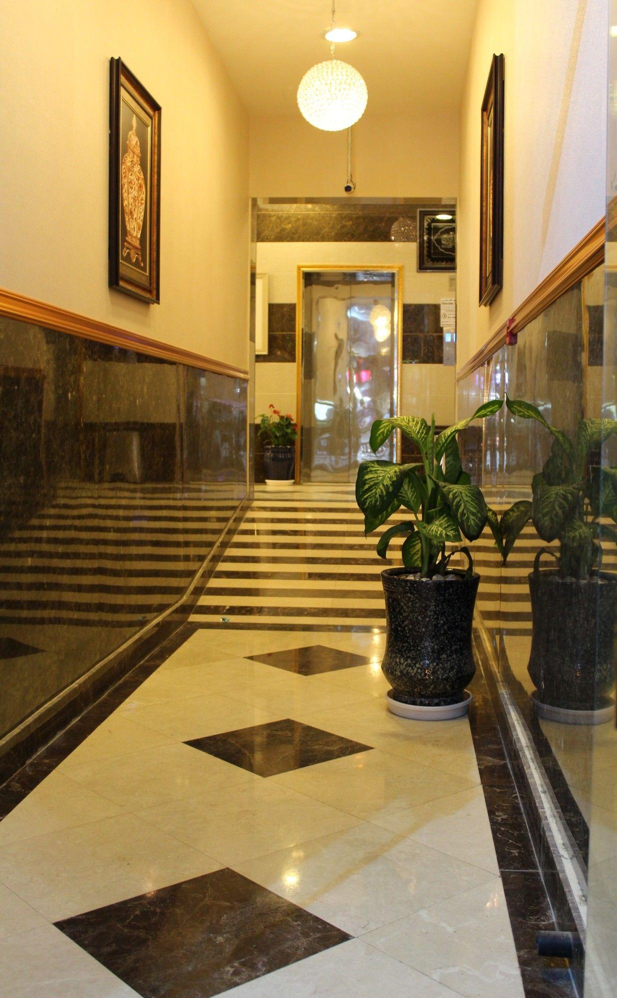 Naif Fort Hotel Dubai Exterior photo