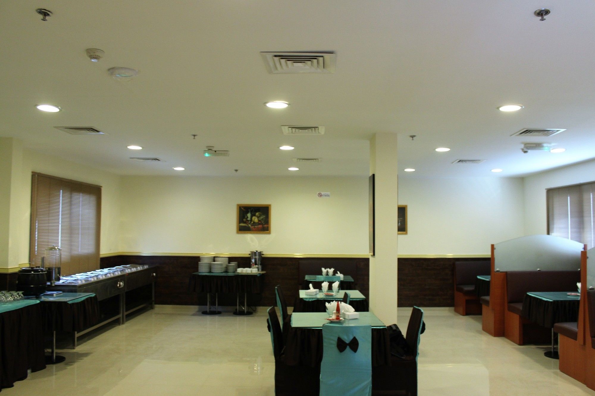Naif Fort Hotel Dubai Exterior photo