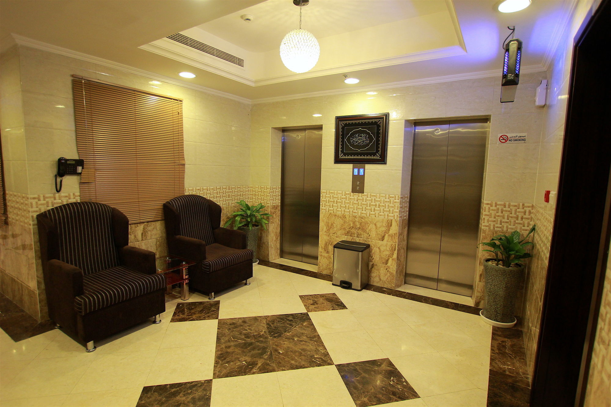 Naif Fort Hotel Dubai Exterior photo
