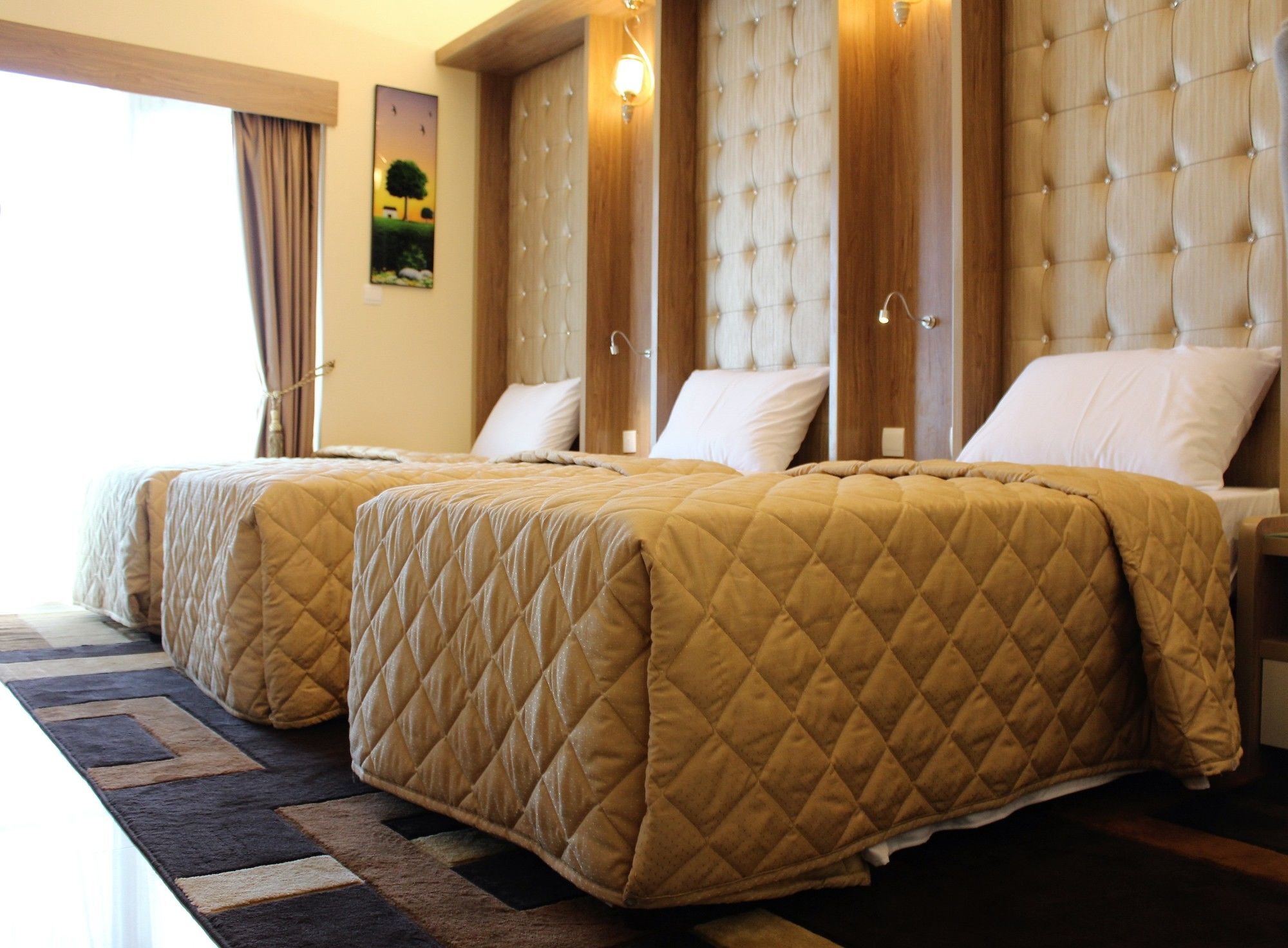 Naif Fort Hotel Dubai Exterior photo